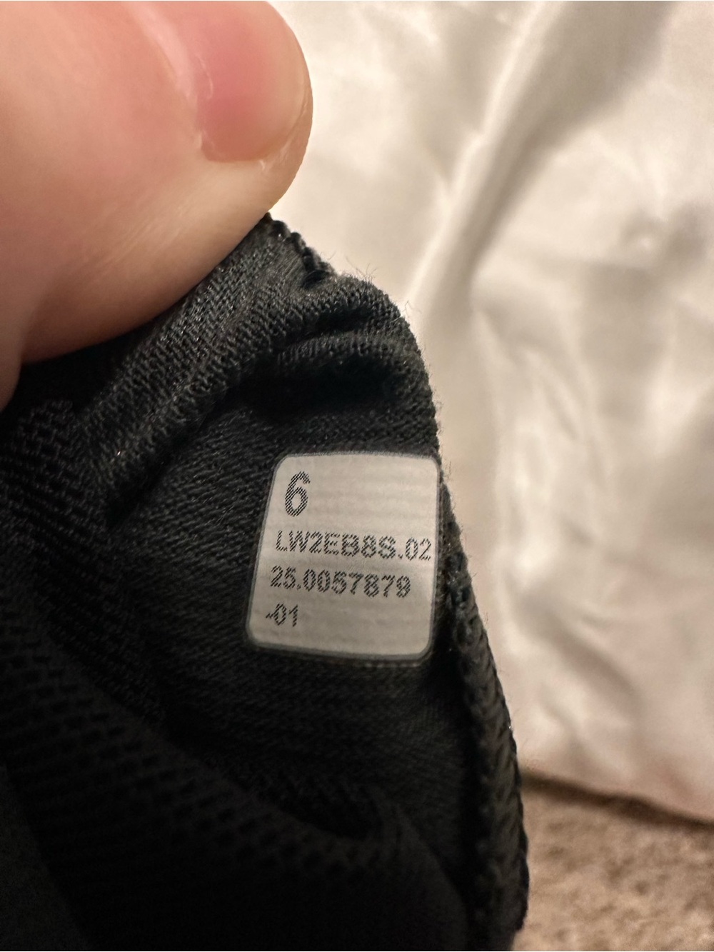 Lululemon Energy Bra Size 6 Graphite Grey - Picture 7 of 8